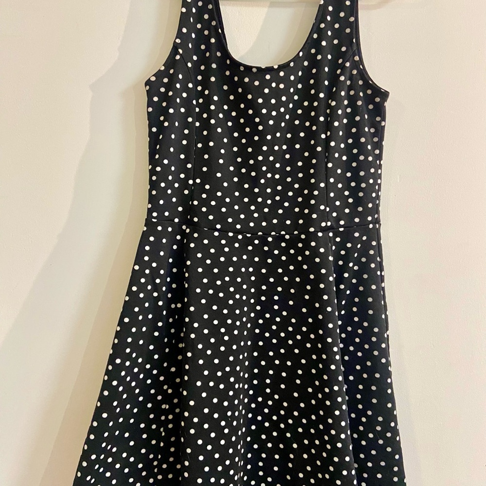H&M Black and White Sleeveless A-Line Dress